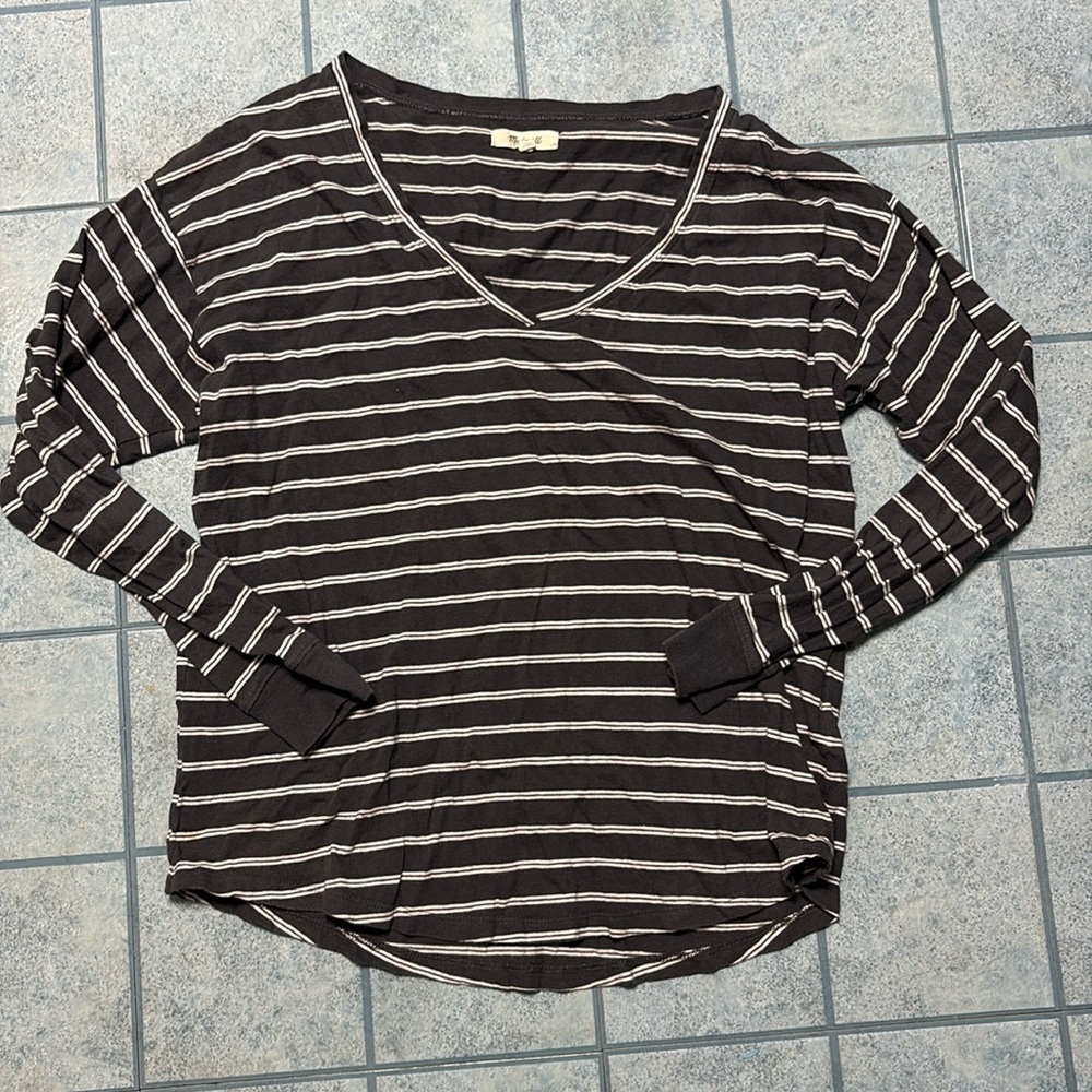 Madewell gray and white striped v-neck